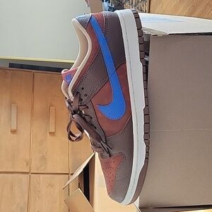 Nike Dunk Low 10.5 Men's Brown Blue sneakers
